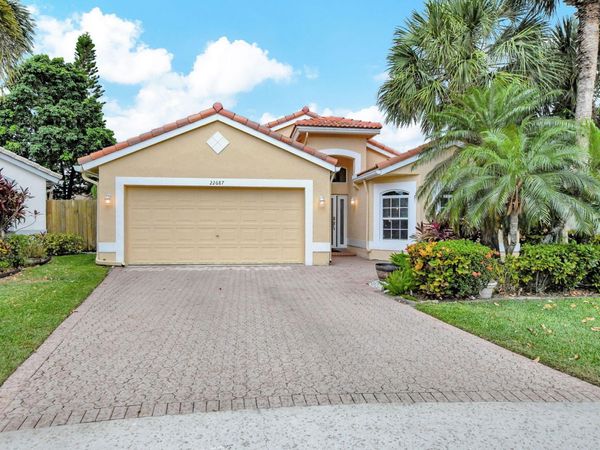 22687 Royal Crown Terrace E, Boca Raton, FL 33433