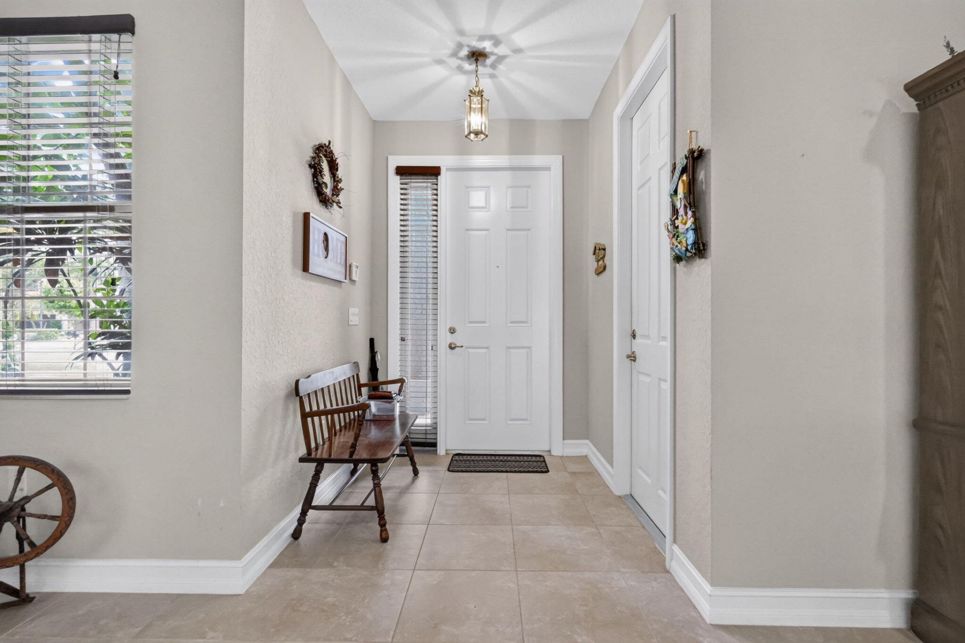 8135 Cantabria Falls Drive, Boynton Beach, FL 33473 Photo