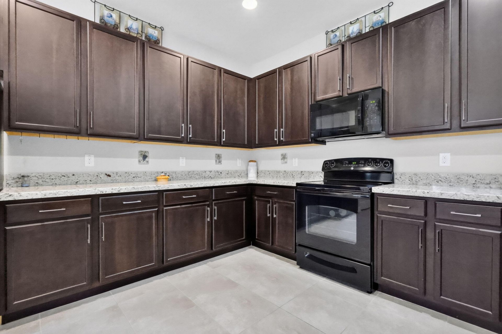 8135 Cantabria Falls Drive, Boynton Beach, FL 33473 Photo