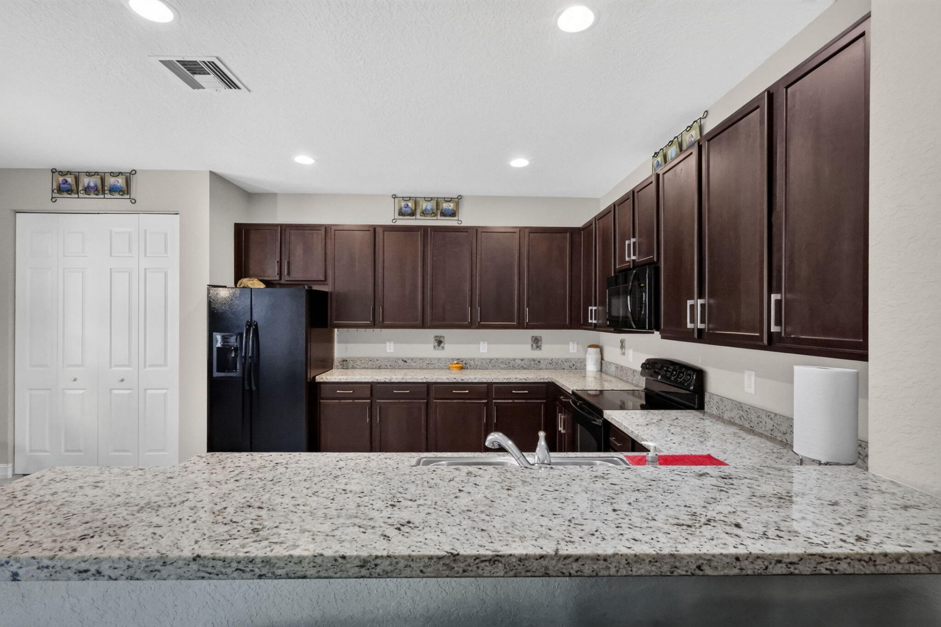 8135 Cantabria Falls Drive, Boynton Beach, FL 33473 Photo