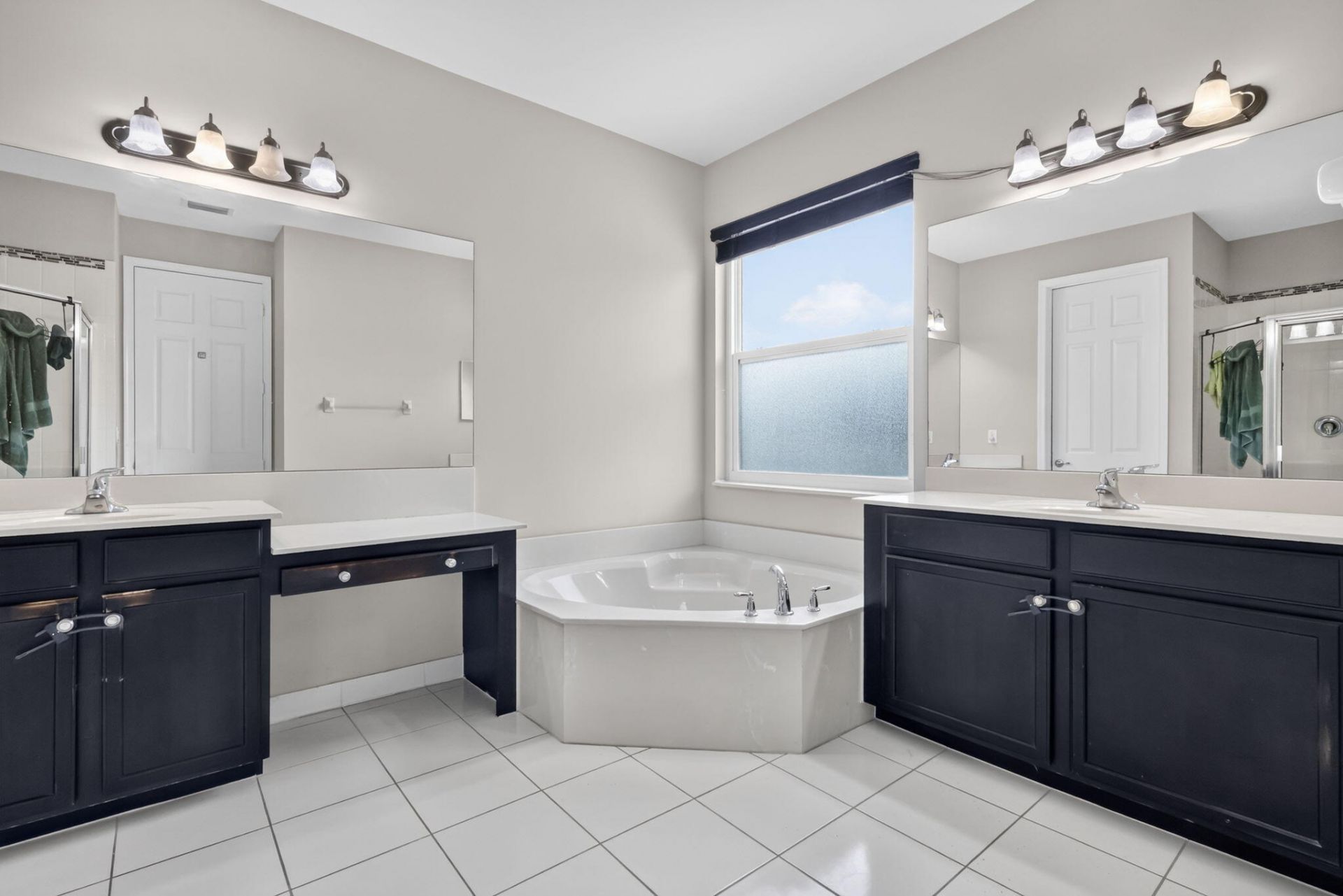 8135 Cantabria Falls Drive, Boynton Beach, FL 33473 Photo