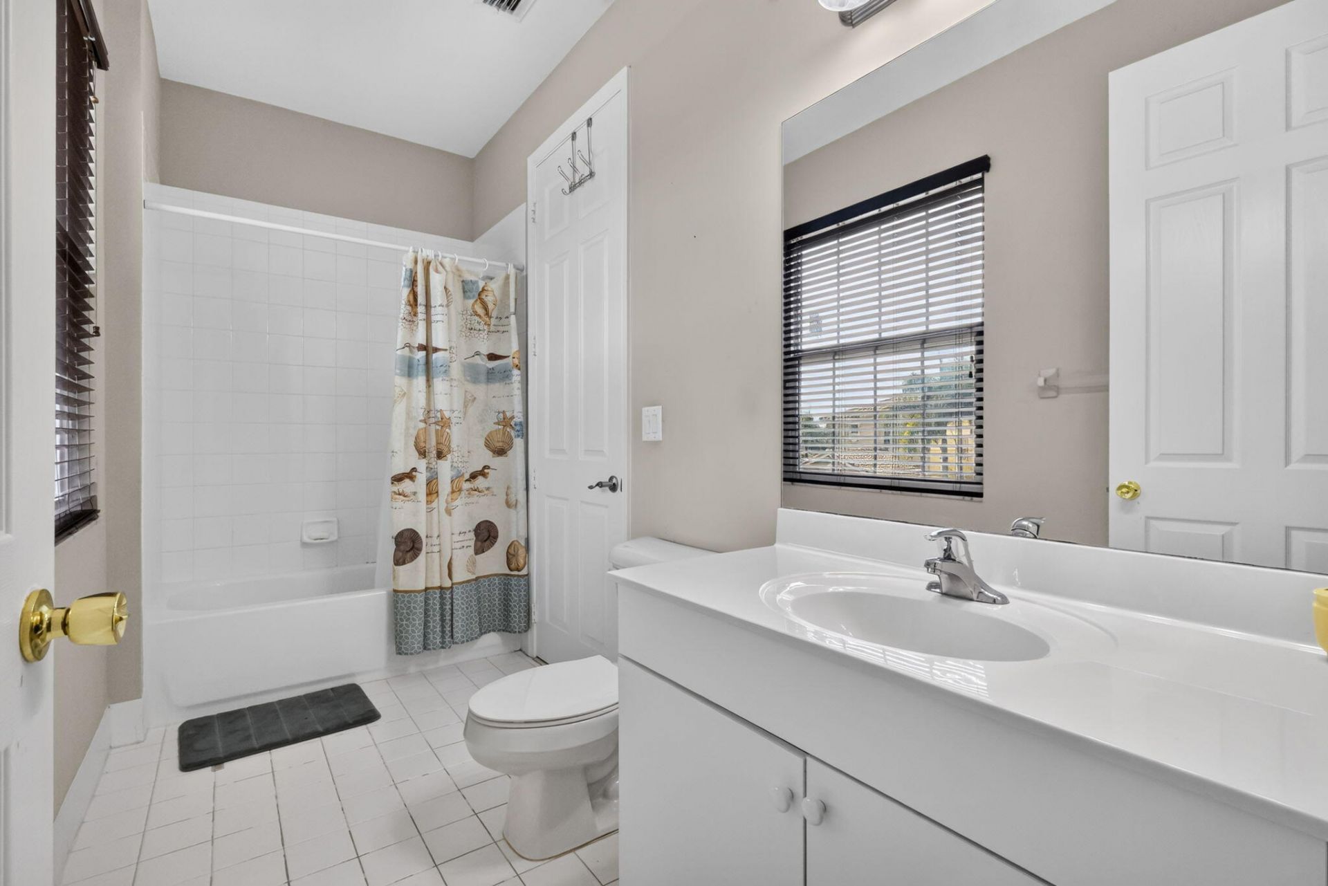 8135 Cantabria Falls Drive, Boynton Beach, FL 33473 Photo