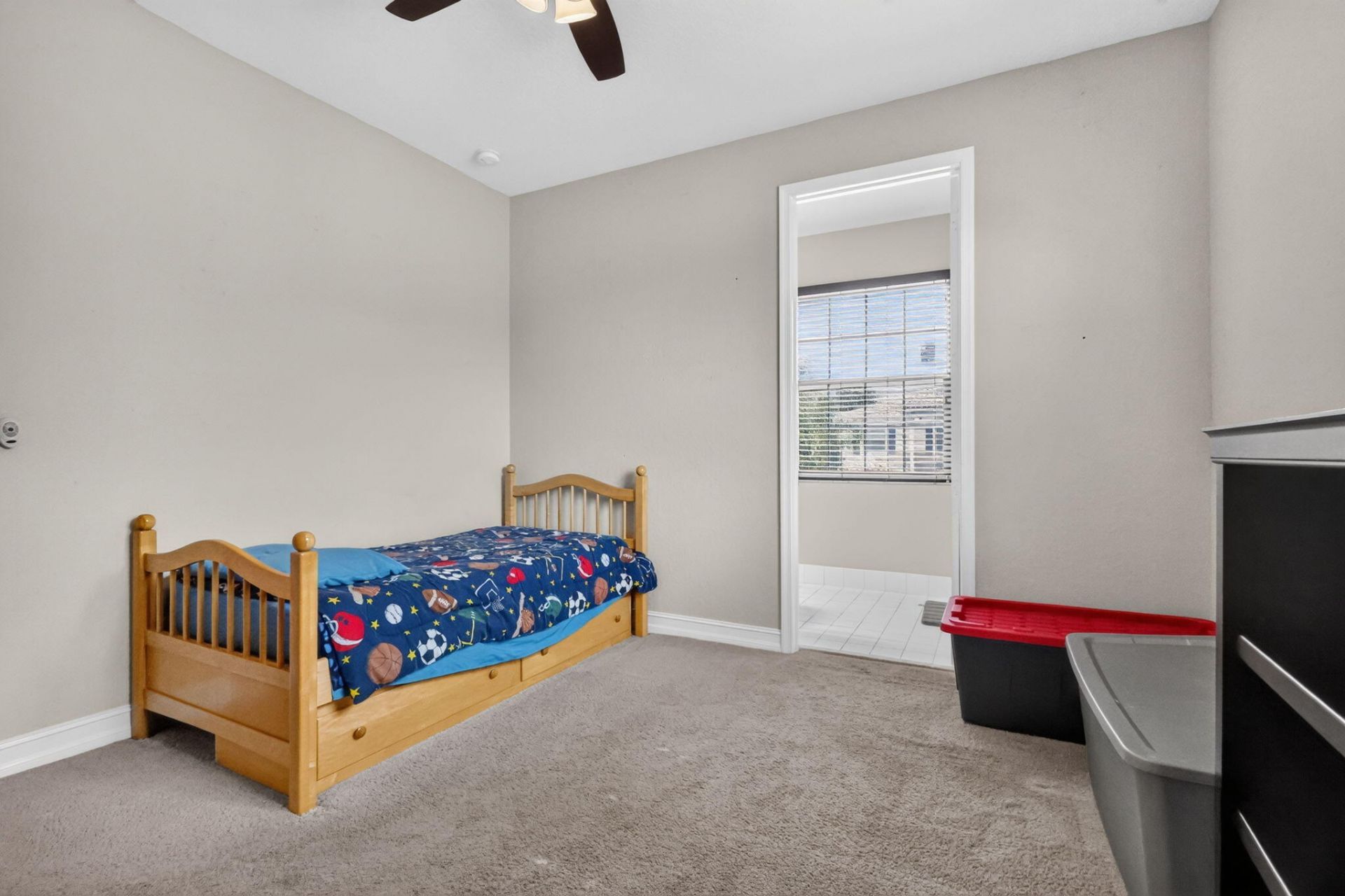 8135 Cantabria Falls Drive, Boynton Beach, FL 33473 Photo