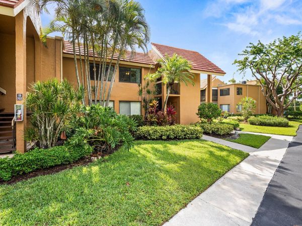 11262 Green Lake Drive, Unit 204, Boynton Beach, FL 33437