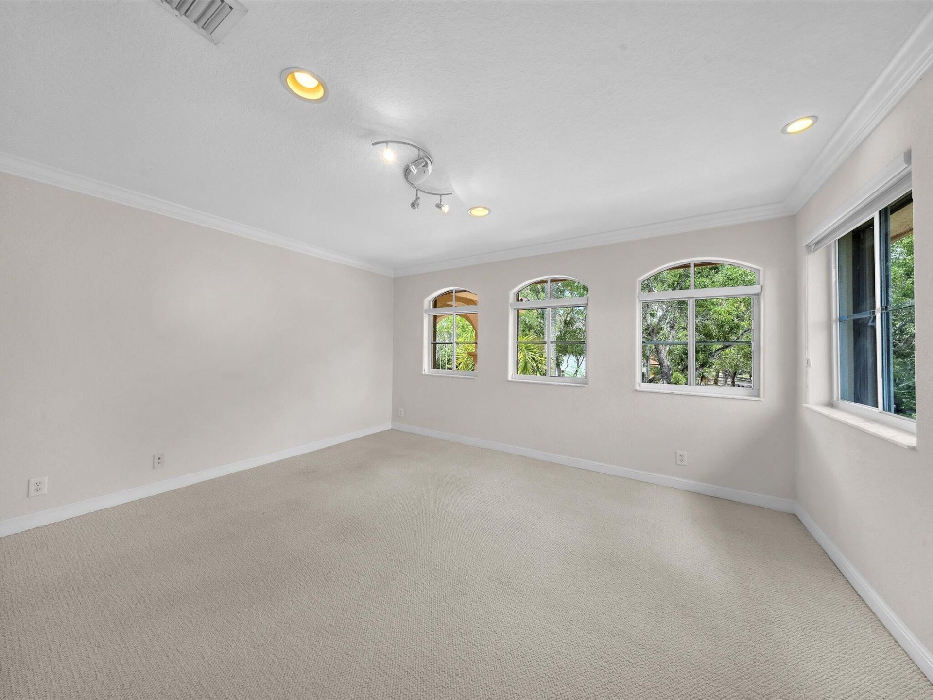 1383 Crossbill Court, Weston, FL 33327 Photo