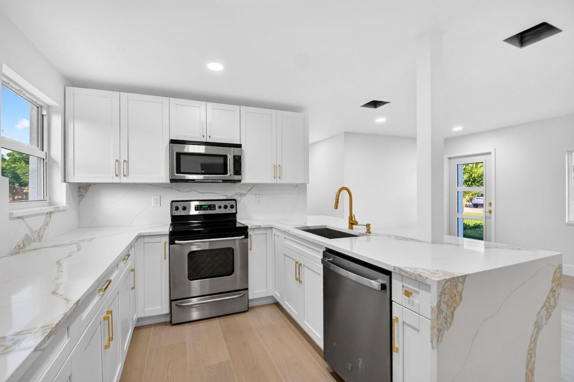 3947 Pensacola Drive, Lake Worth, FL 33462 Photo