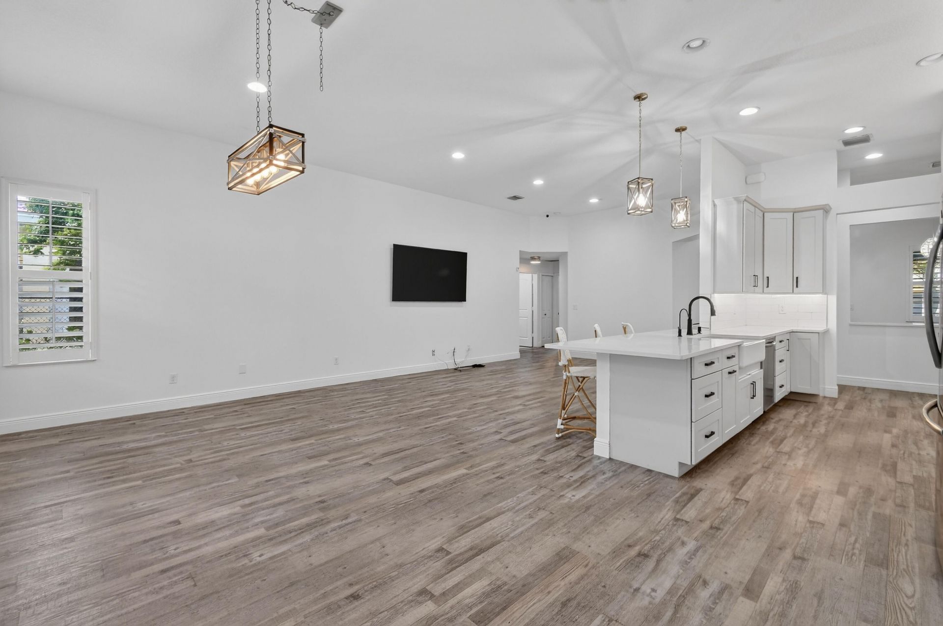8565 SE Pinehaven Avenue, Hobe Sound, FL 33455 Photo