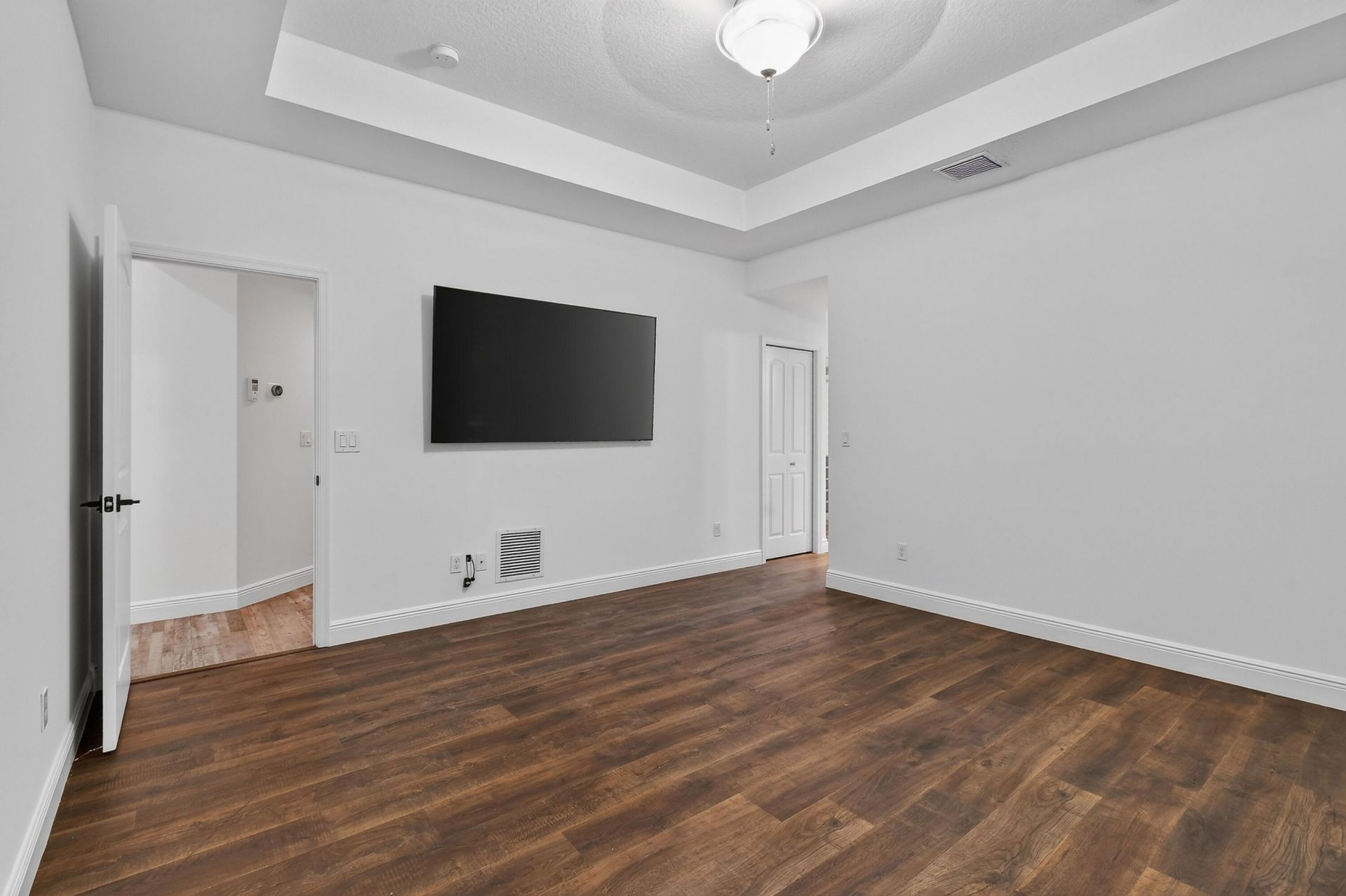 8565 SE Pinehaven Avenue, Hobe Sound, FL 33455 Photo