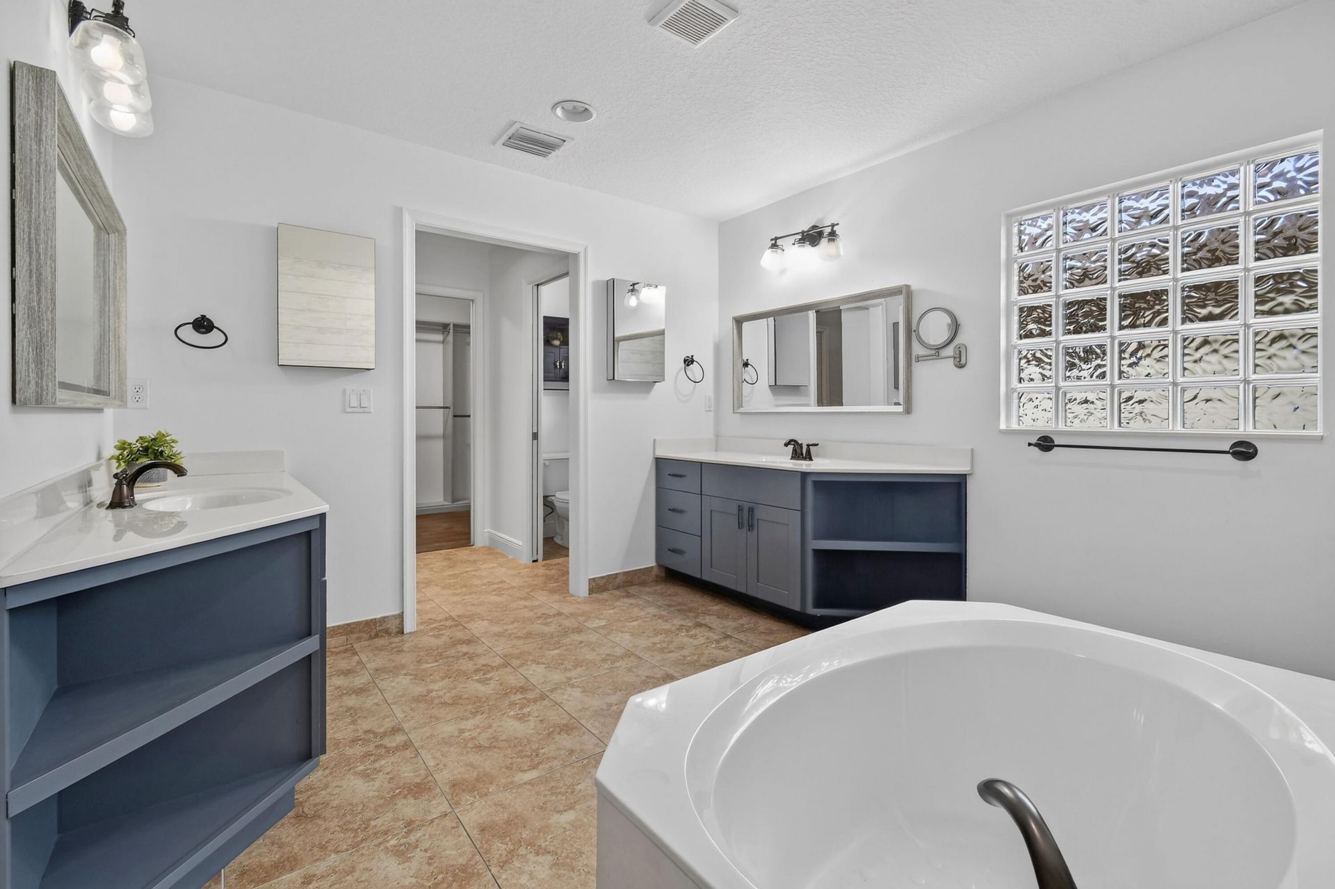 8565 SE Pinehaven Avenue, Hobe Sound, FL 33455 Photo