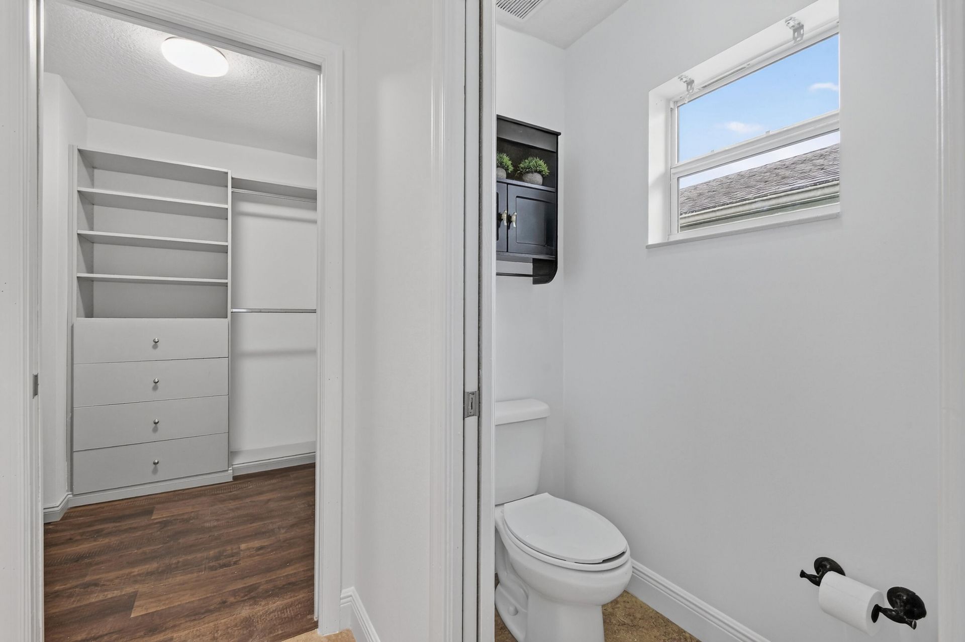 8565 SE Pinehaven Avenue, Hobe Sound, FL 33455 Photo