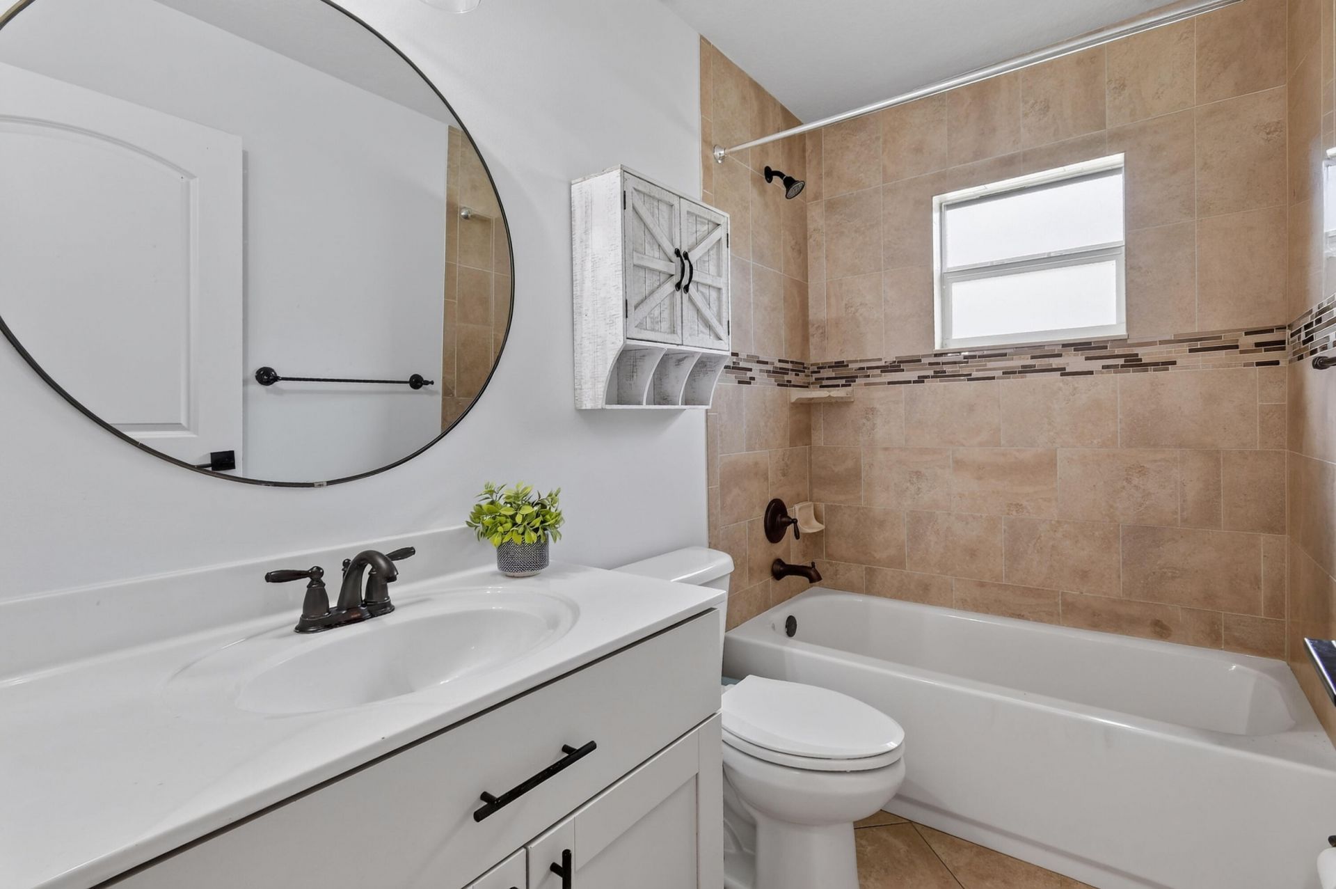 8565 SE Pinehaven Avenue, Hobe Sound, FL 33455 Photo
