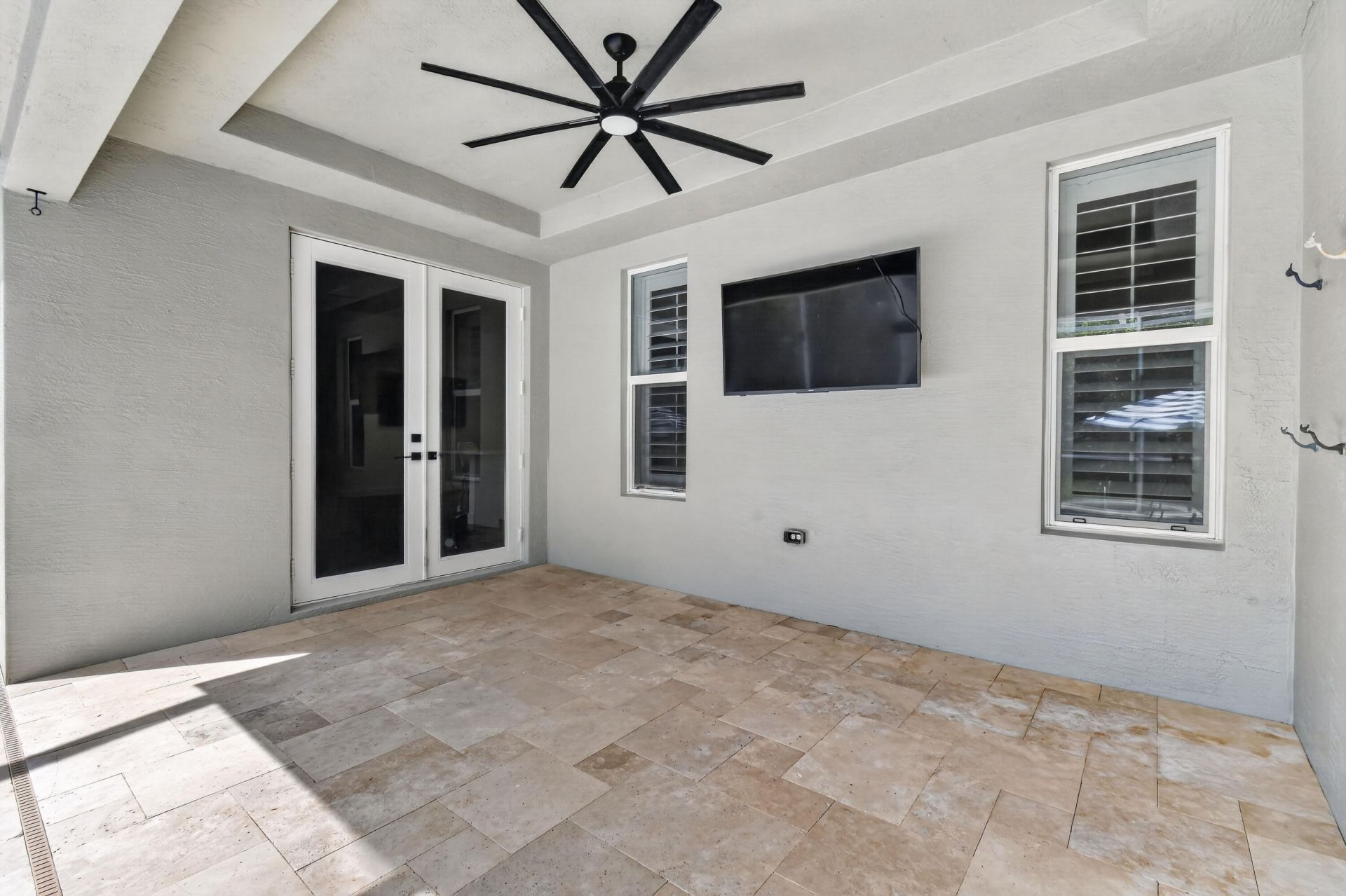 8565 SE Pinehaven Avenue, Hobe Sound, FL 33455 Photo