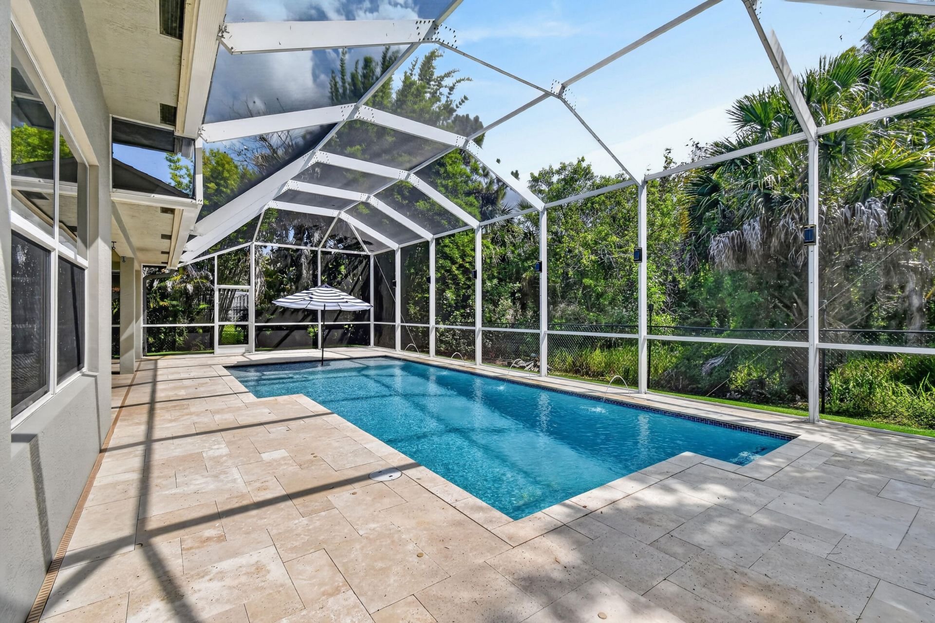 8565 SE Pinehaven Avenue, Hobe Sound, FL 33455 Photo