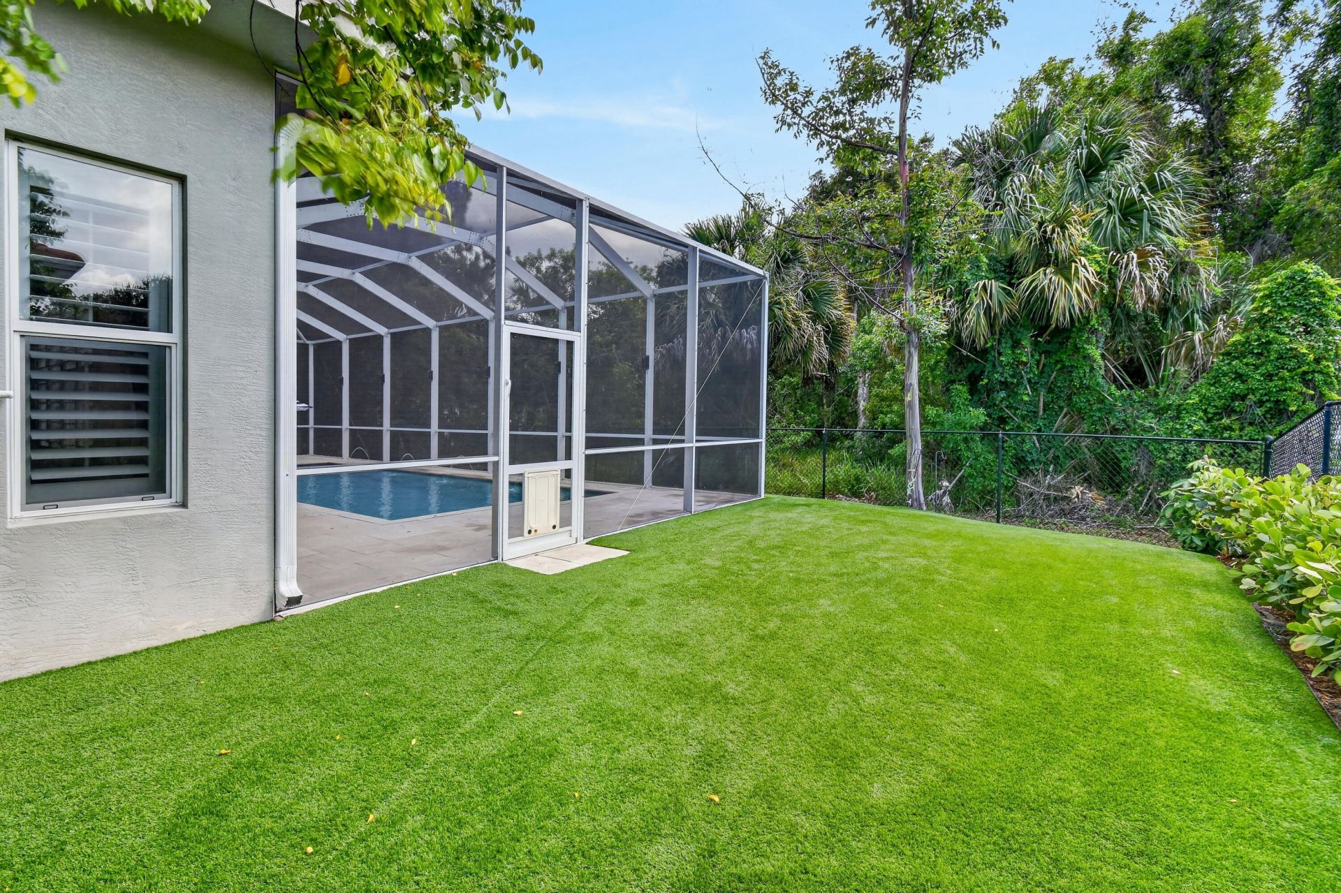 8565 SE Pinehaven Avenue, Hobe Sound, FL 33455 Photo