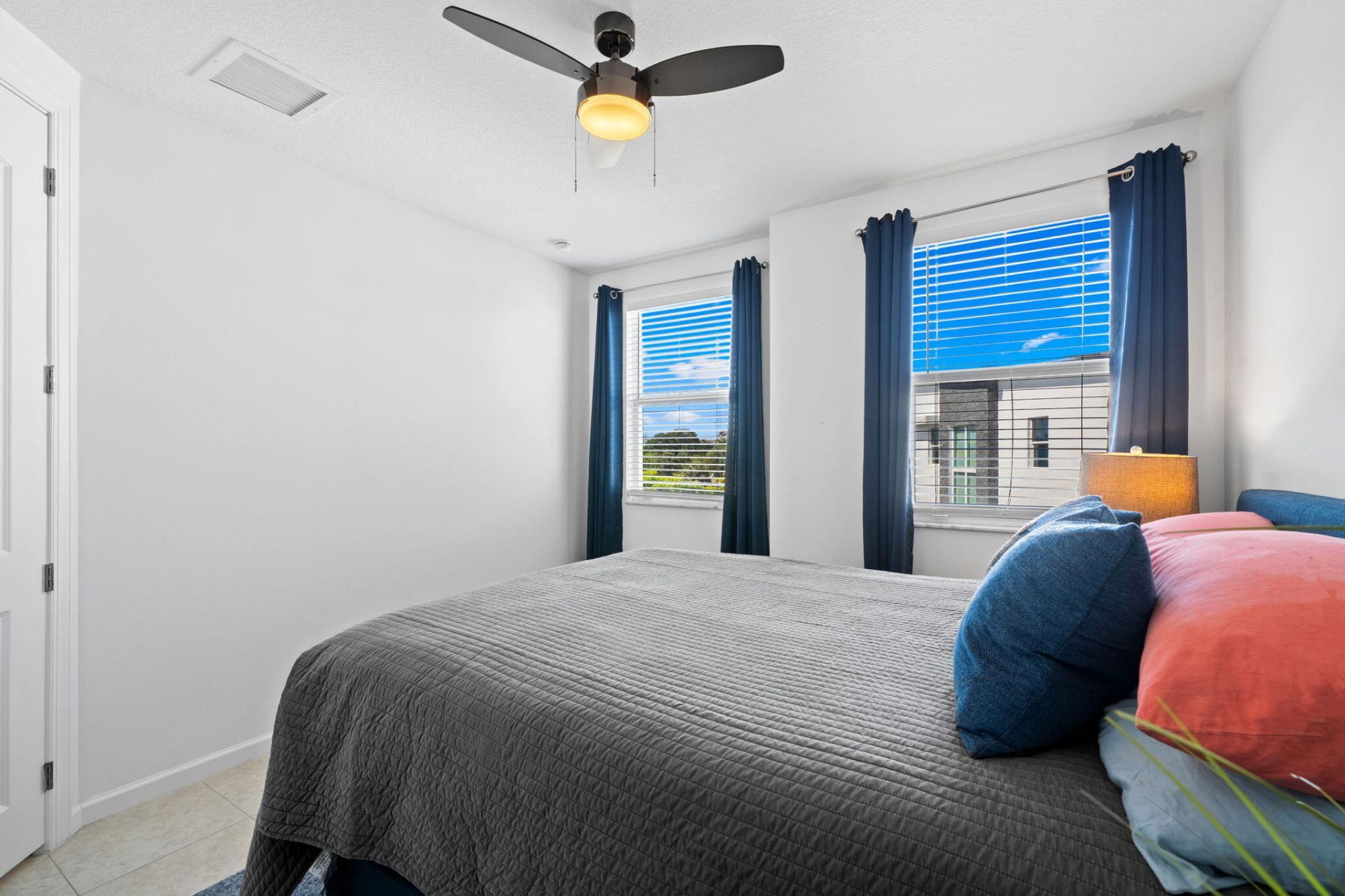 2900 NE 12th Terrace, Unit 25, Oakland Park, FL 33334 Photo