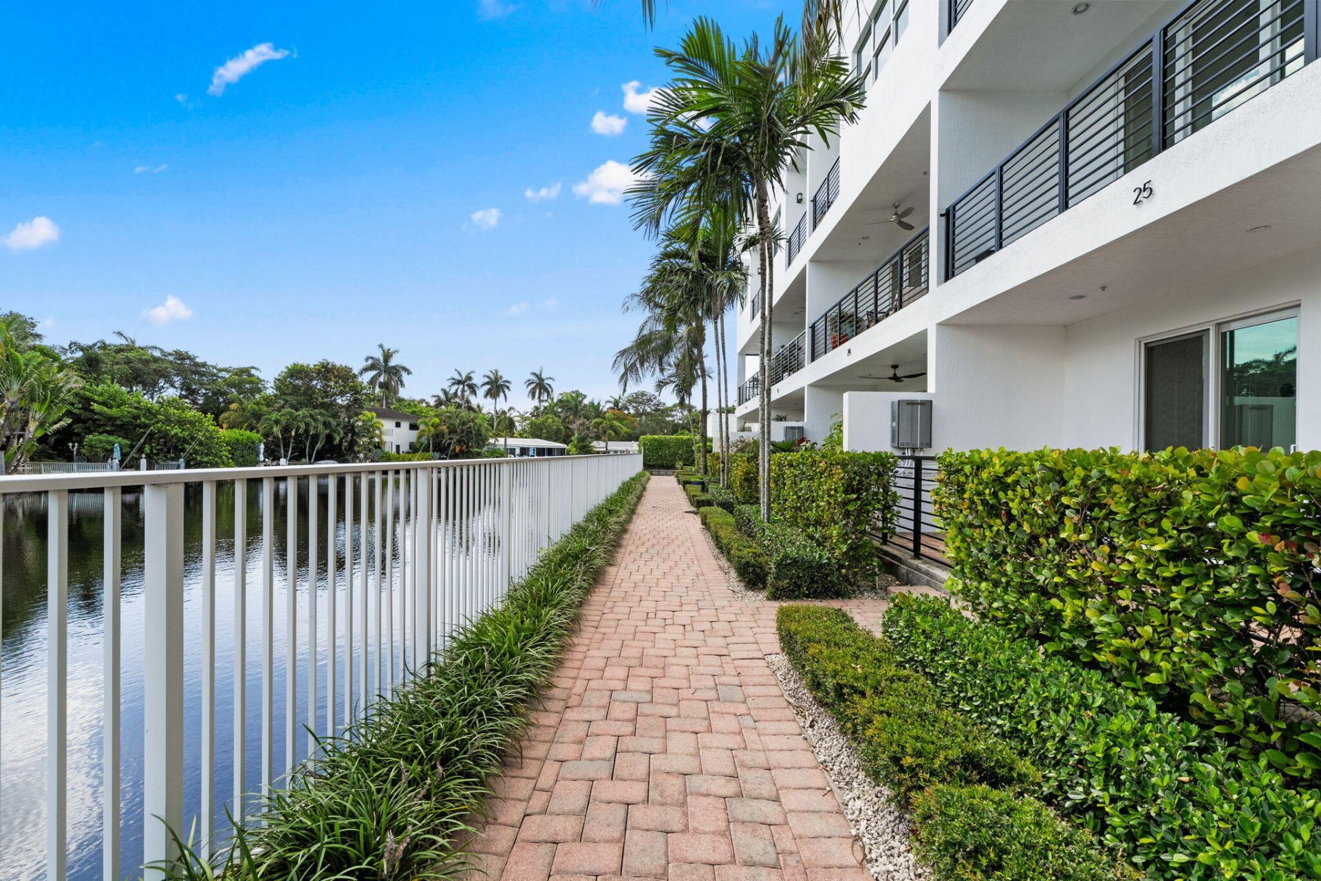 2900 NE 12th Terrace, Unit 25, Oakland Park, FL 33334 Photo