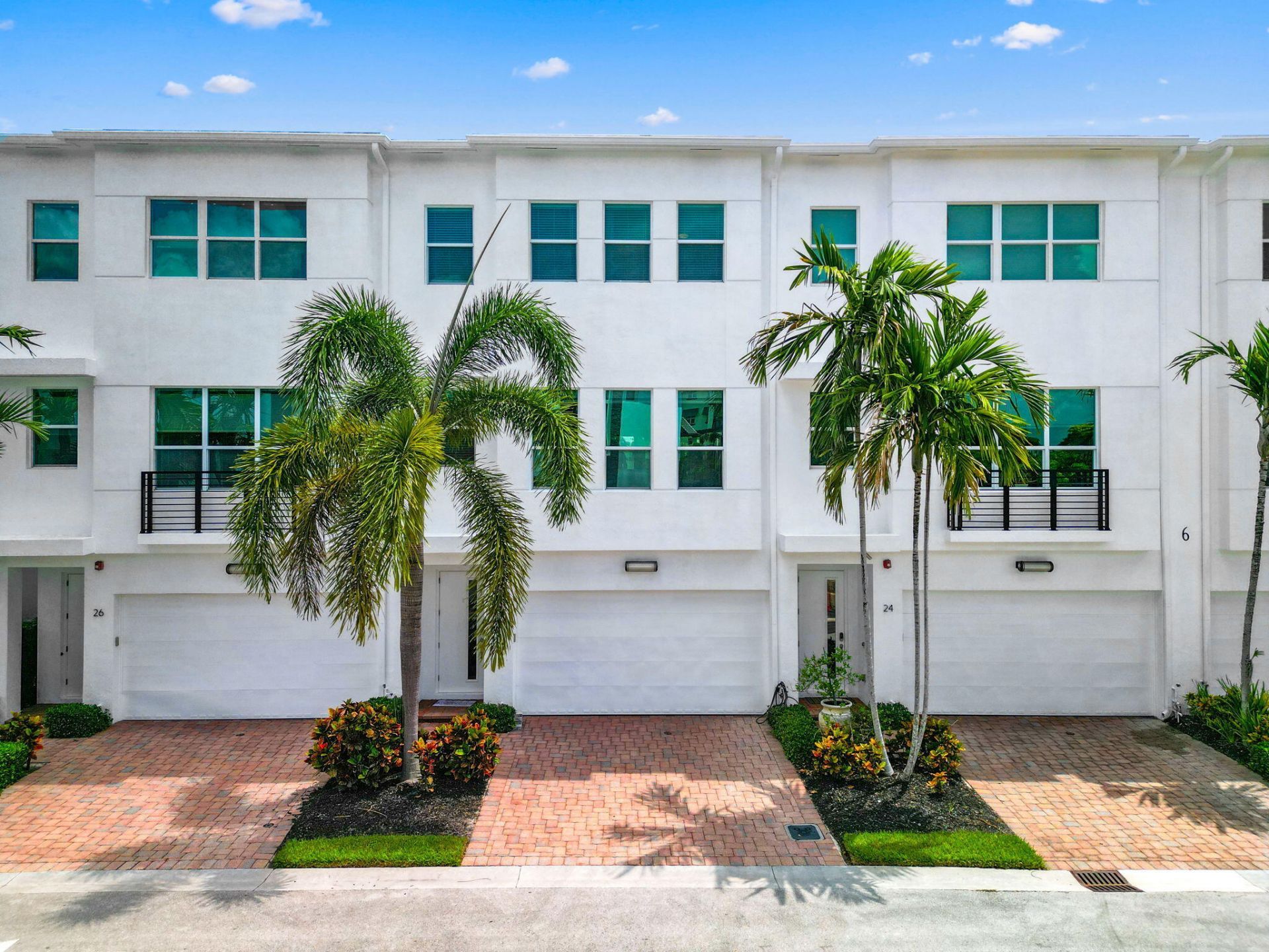 2900 NE 12th Terrace, Unit 25, Oakland Park, FL 33334 Photo