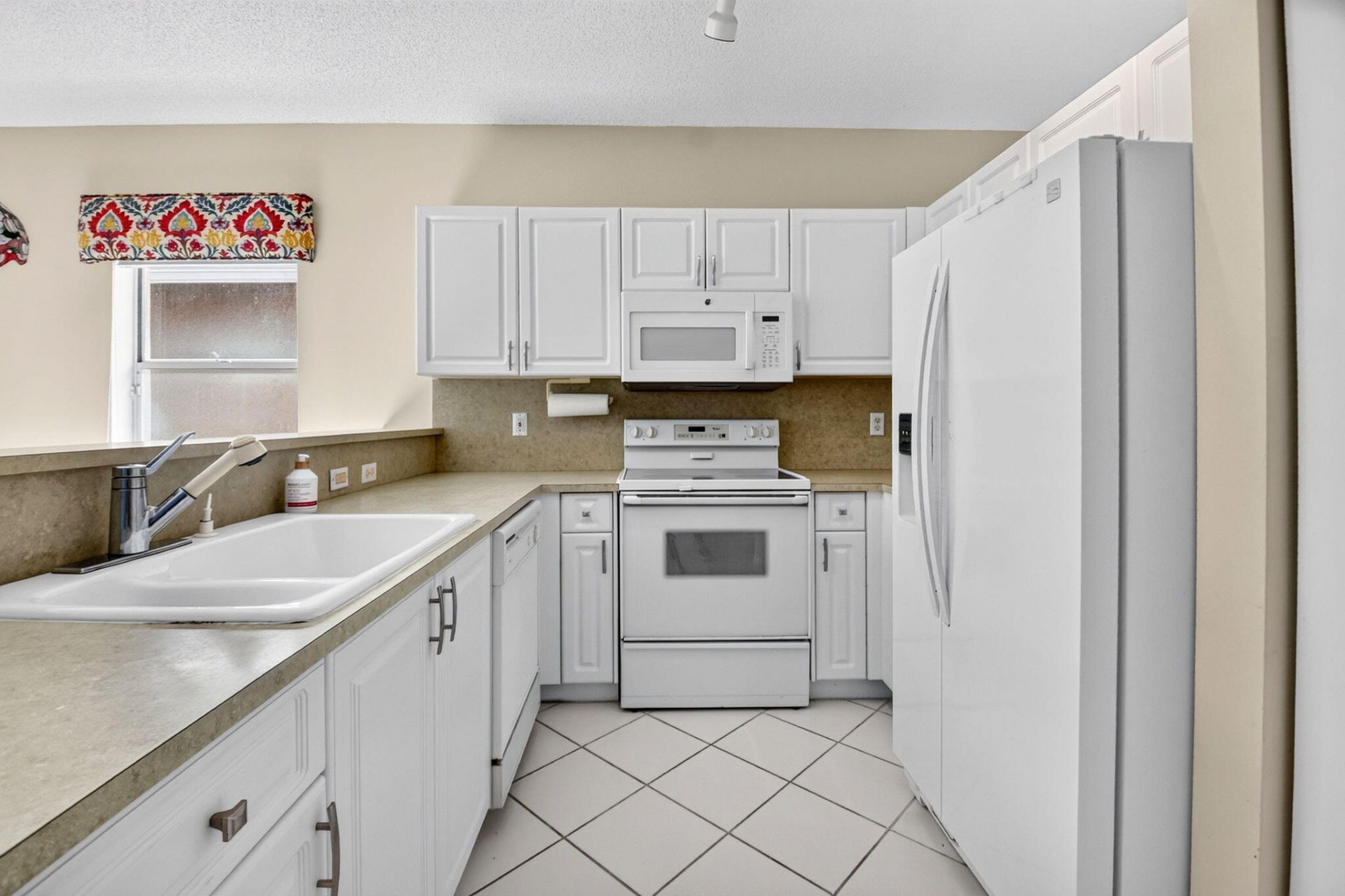7695 Cherry Blossom Way, Boynton Beach, FL 33437 Photo