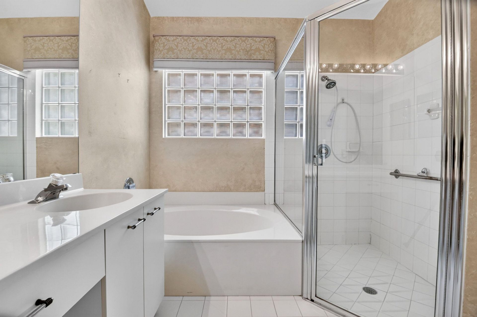 7695 Cherry Blossom Way, Boynton Beach, FL 33437 Photo