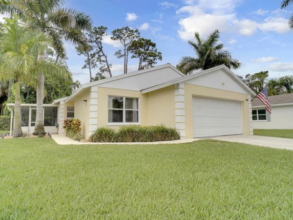 1238 Pine Sage Circle, West Palm Beach, FL 33409