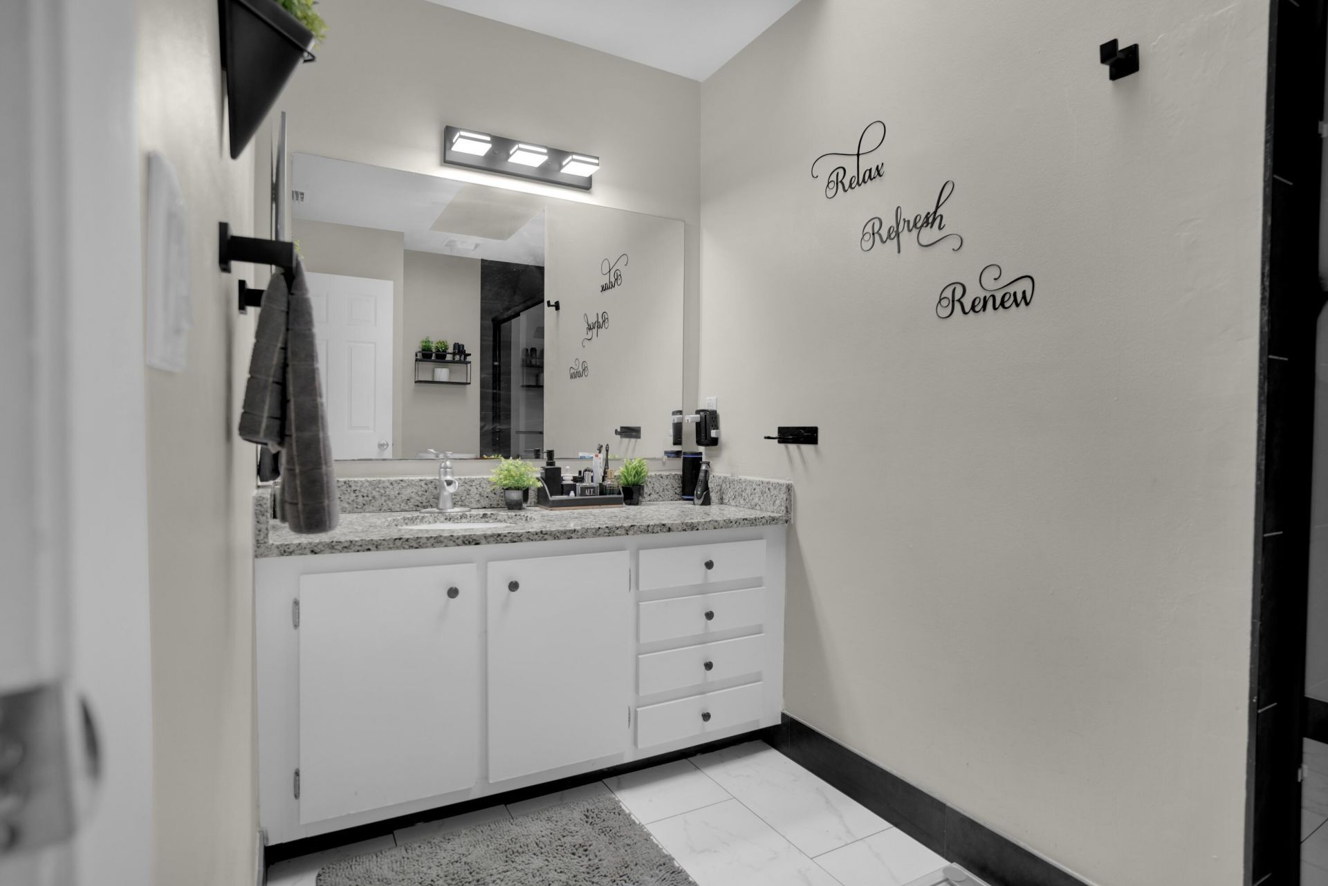 1238 Pine Sage Circle, West Palm Beach, FL 33409 Photo