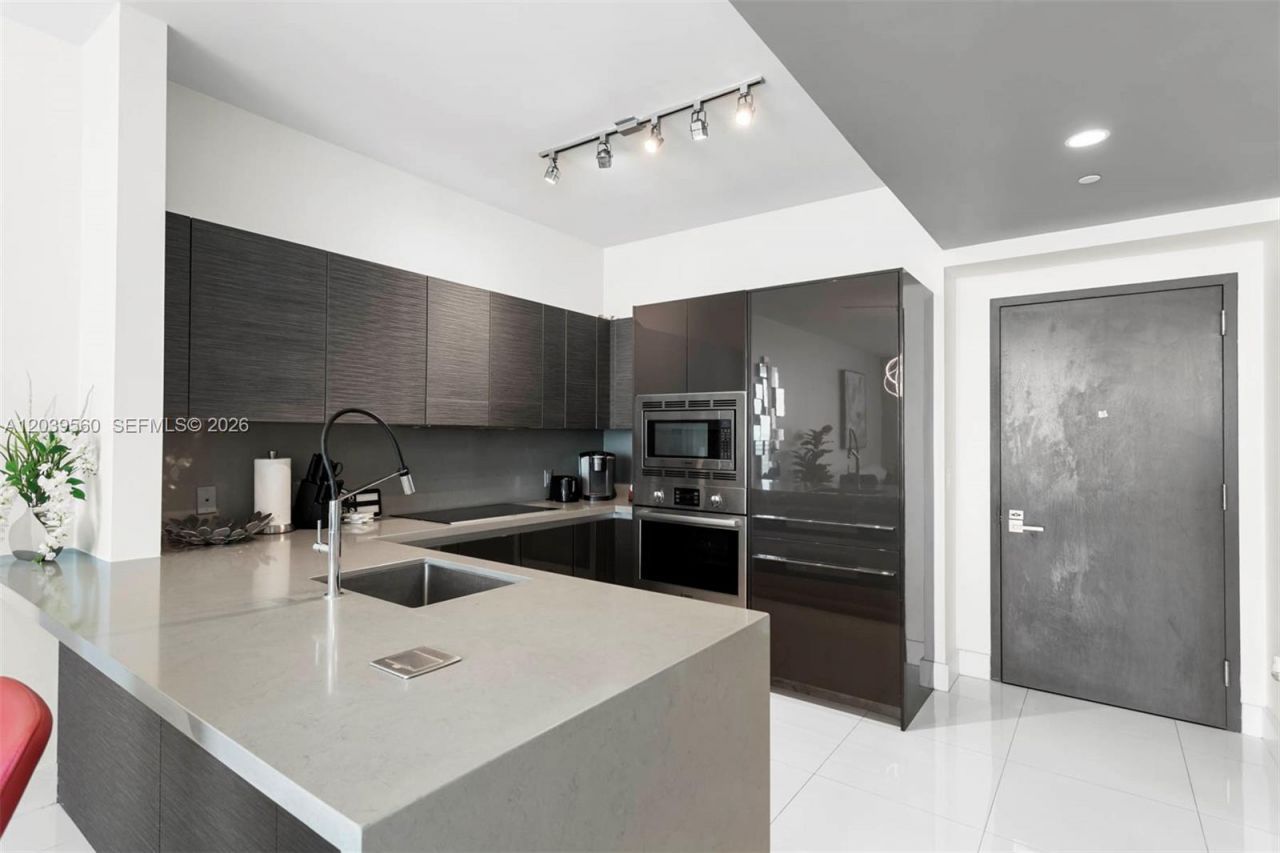 1080 Brickell Ave, Unit 4103, Miami, FL 33131 Photo