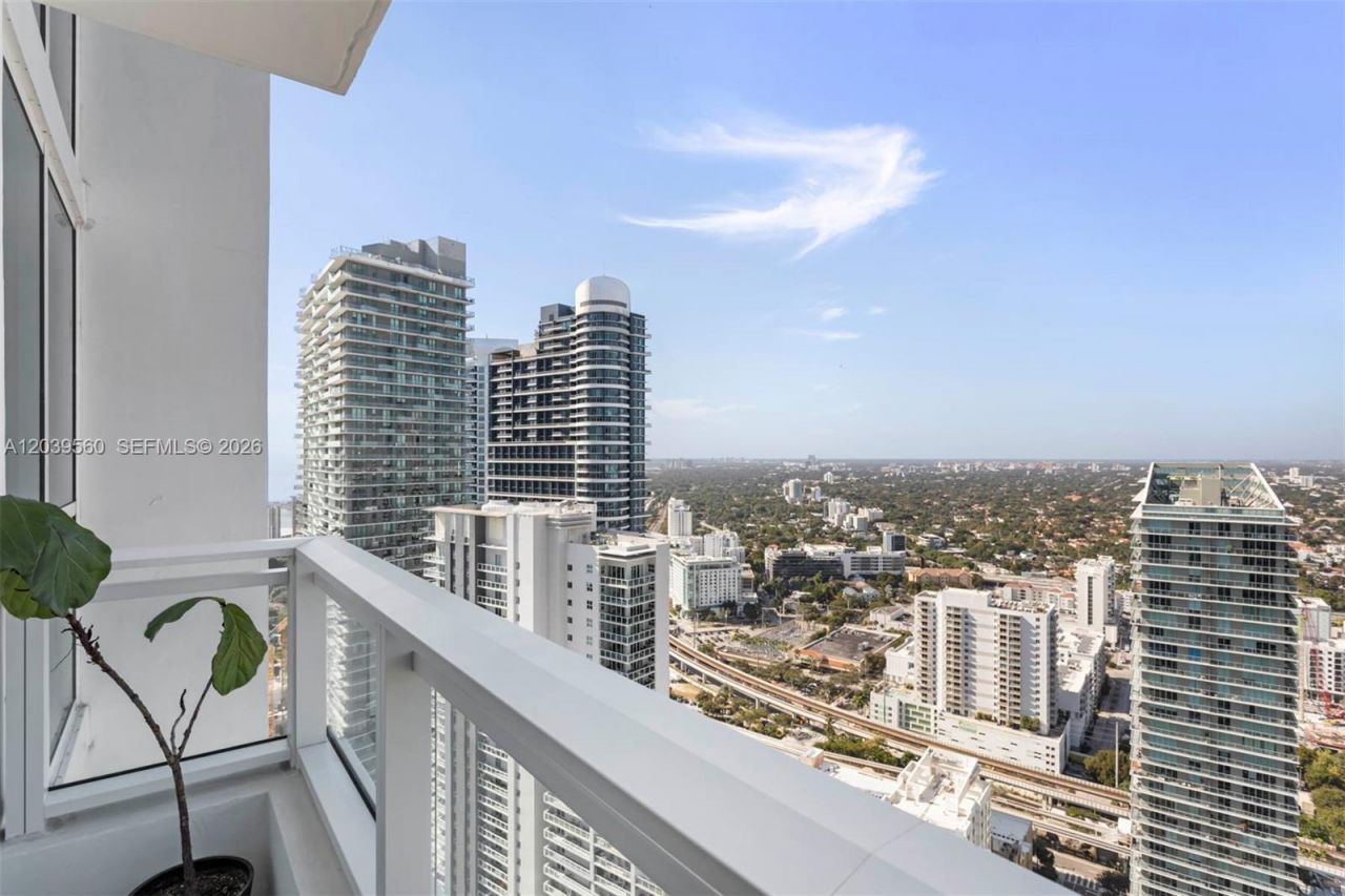 1080 Brickell Ave, Unit 4103, Miami, FL 33131 Photo