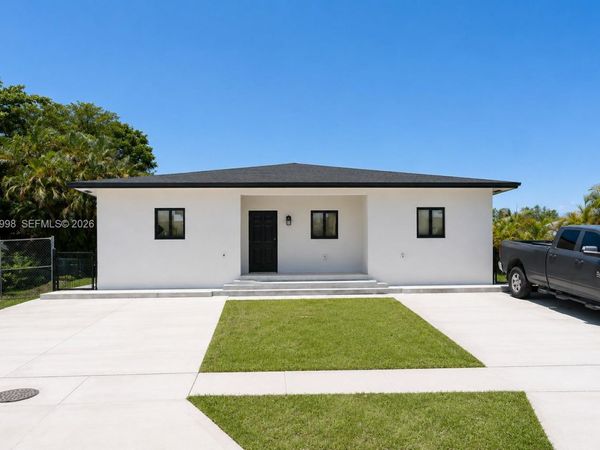 13720 NE 2nd Ct , North Miami, FL 33161