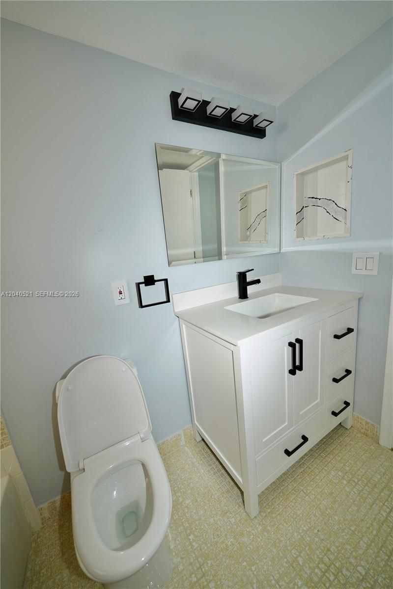 2541 Aragon Blvd, Unit 305, Sunrise, FL 33322 Photo