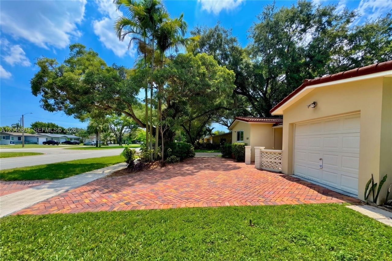 3800 W Park Rd , Hollywood, FL 33021 Photo