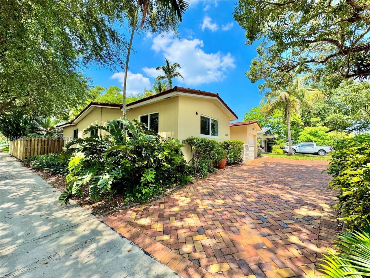 3800 W Park Rd , Hollywood, FL 33021 Photo