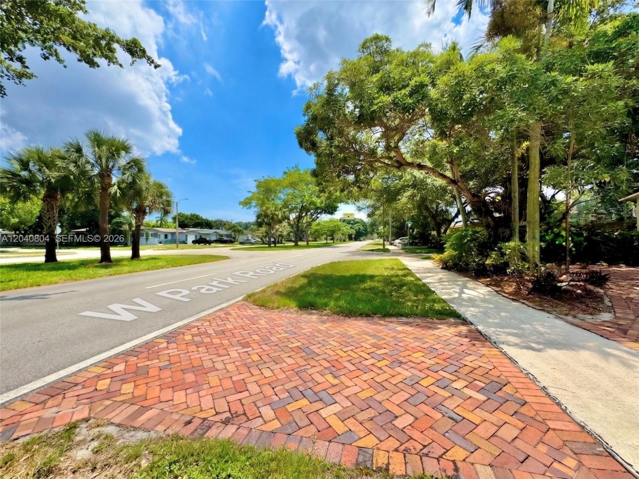 3800 W Park Rd , Hollywood, FL 33021 Photo