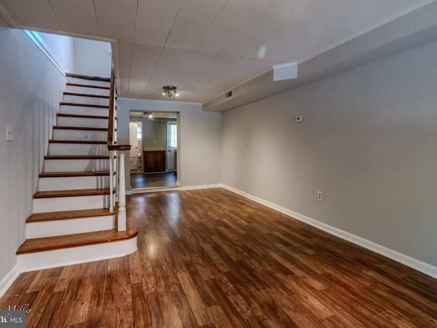 608 S Milton Avenue, Baltimore, MD 21224 Main Photo
