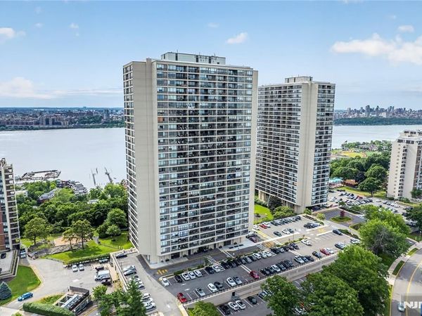 6 Horizon 602, Unit 602, FORT LEE, NJ 07024