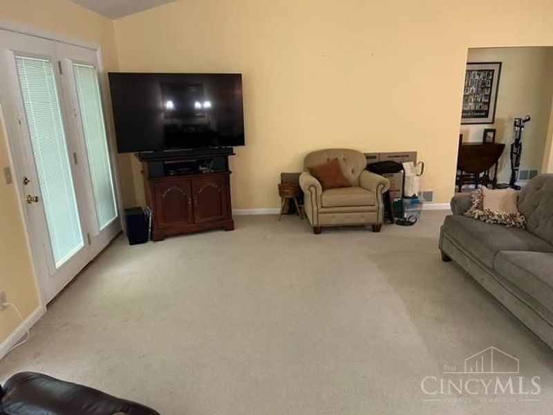 6703 Susan Drive, Goshen Twp, OH 45140 Photo 3