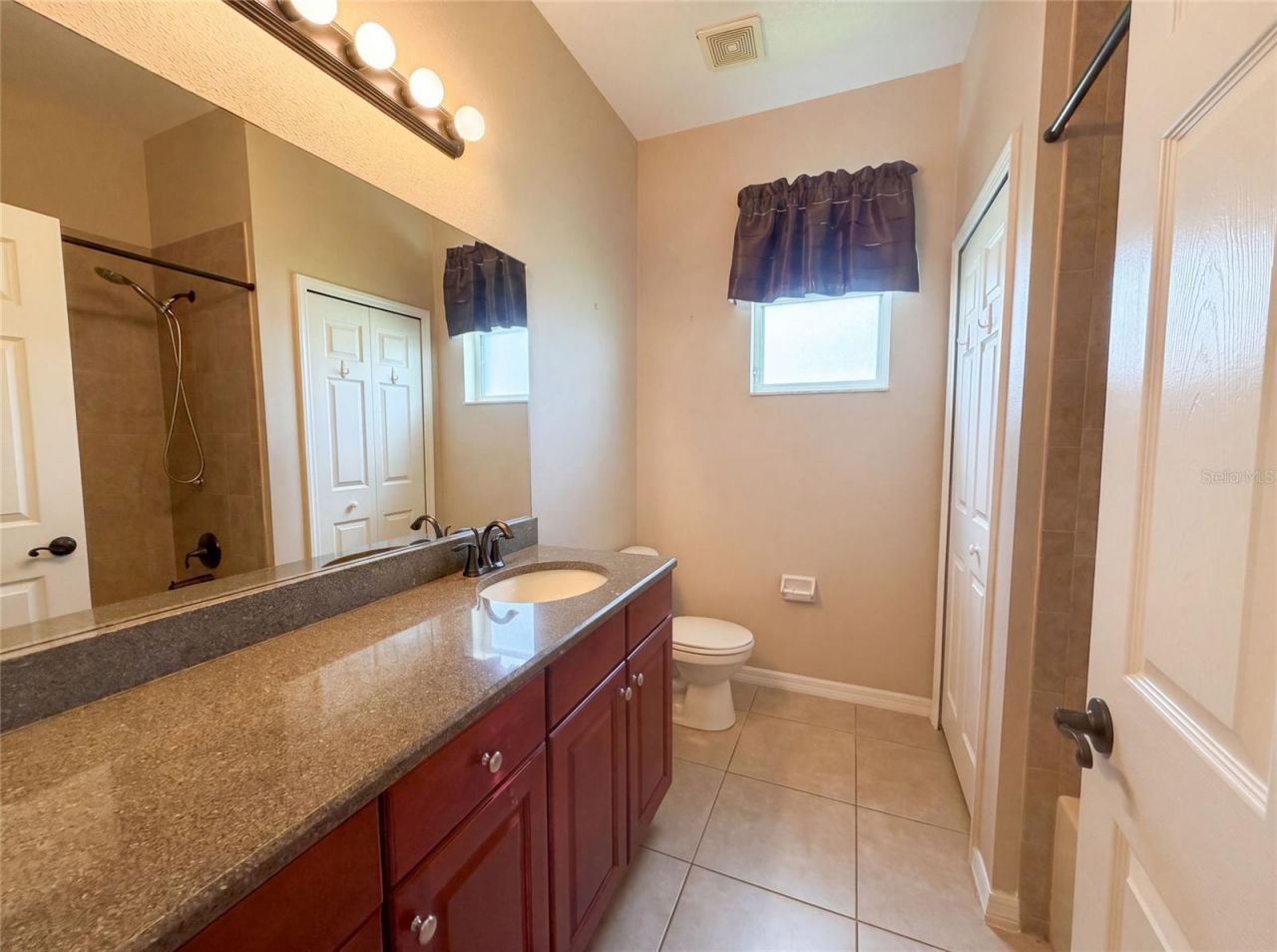 5605 Windsong Oak Drive, Leesburg, FL 34748 Photo