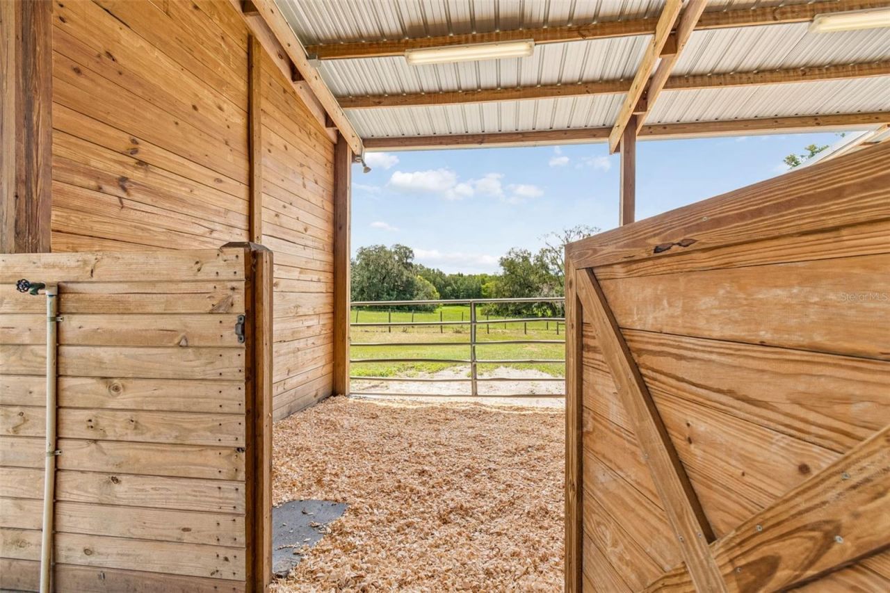 17345 Sweetwater Road, Dade City, FL 33523 Photo