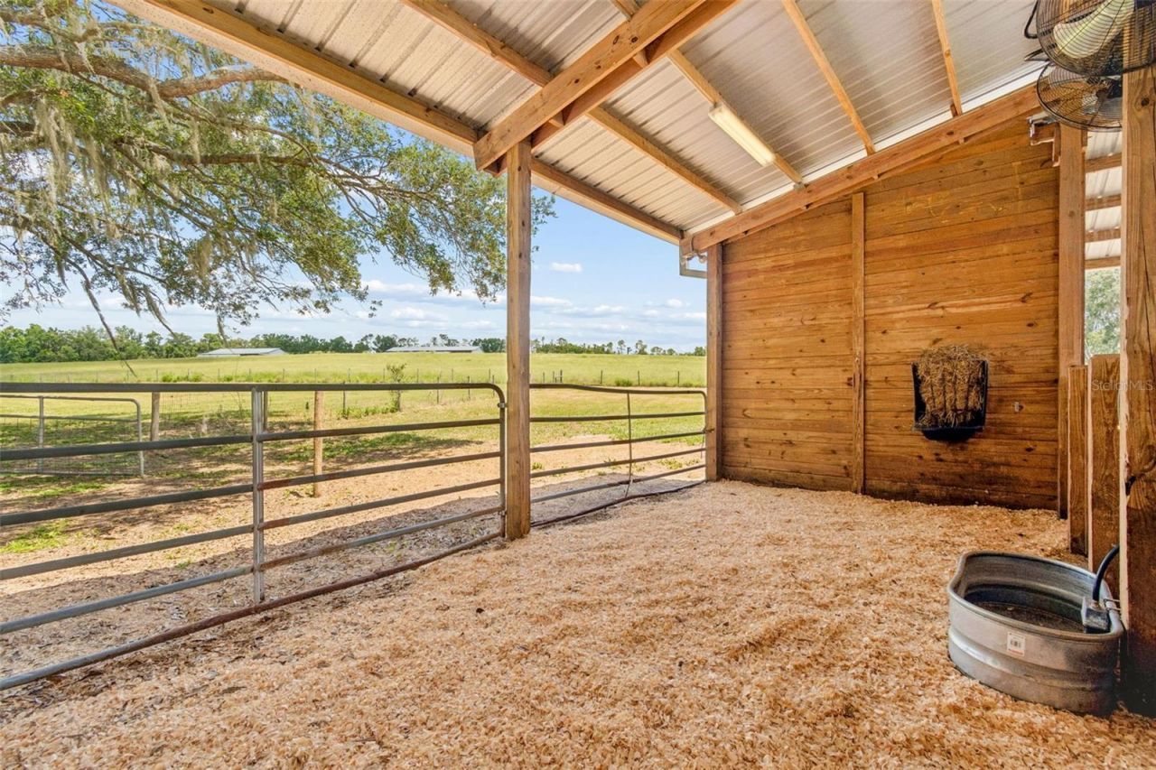 17345 Sweetwater Road, Dade City, FL 33523 Photo