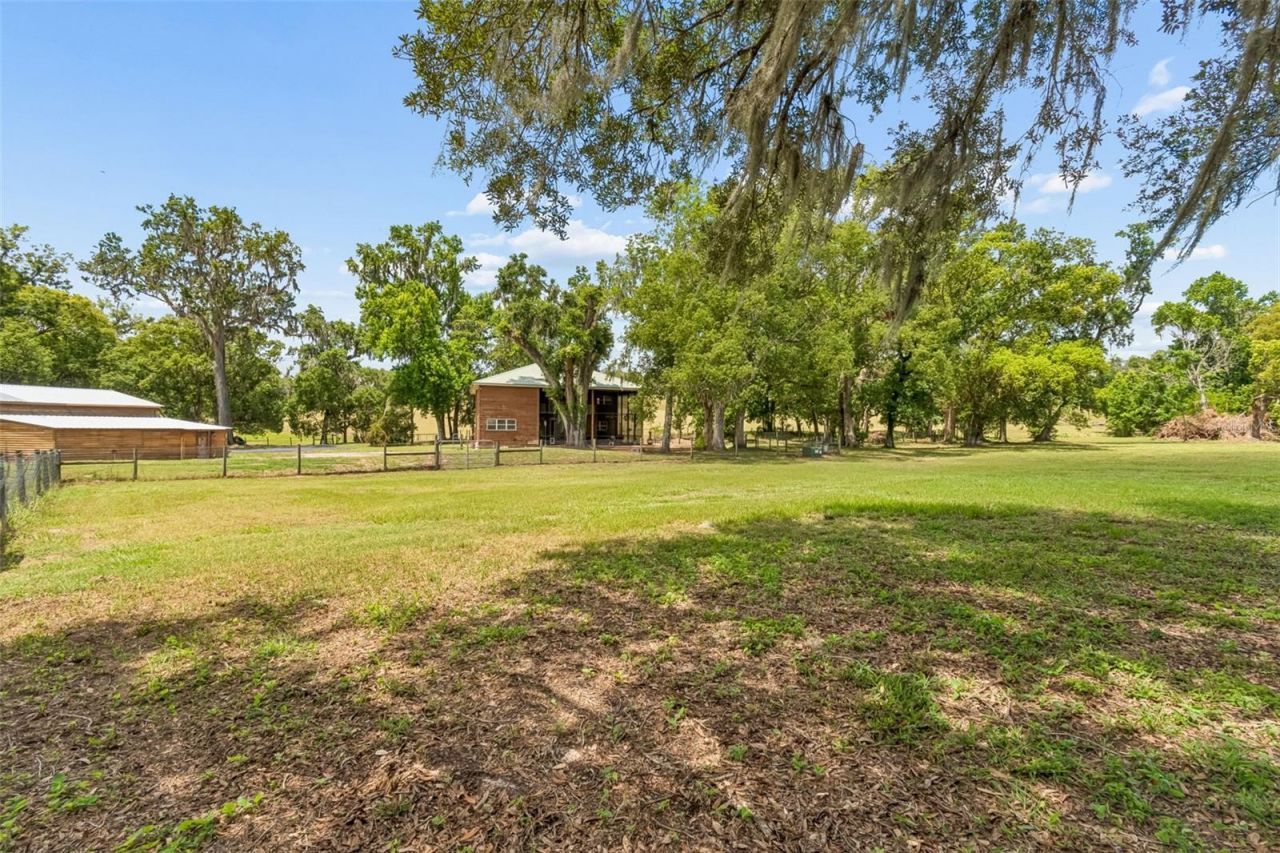 17345 Sweetwater Road, Dade City, FL 33523 Photo