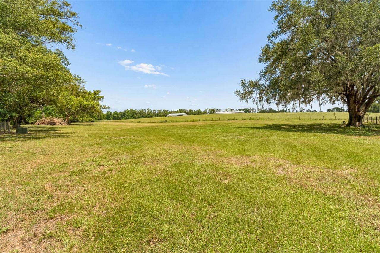 17345 Sweetwater Road, Dade City, FL 33523 Photo