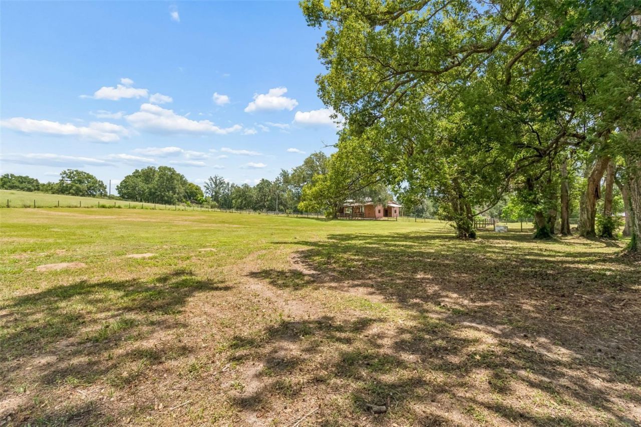 17345 Sweetwater Road, Dade City, FL 33523 Photo