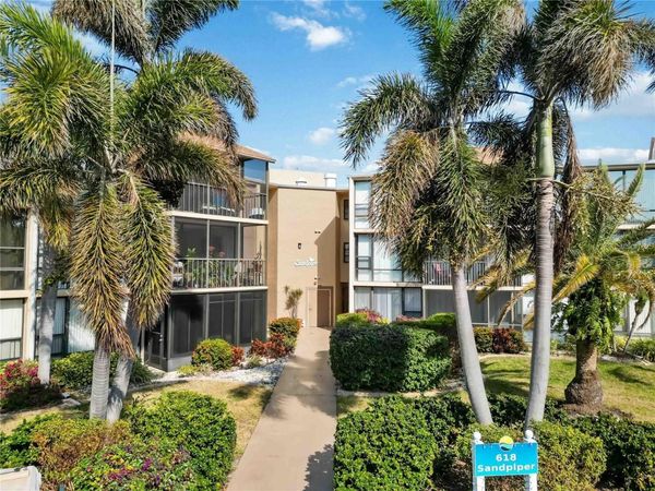 618 BIRD BAY DRIVE S, Unit 201, VENICE, FL 34285