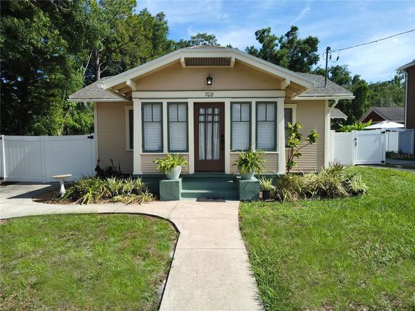 708 W IDLEWILD AVENUE , TAMPA, FL 33604