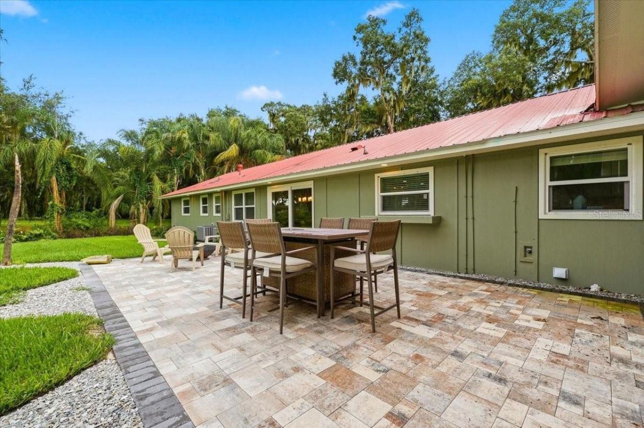 2072 Lake Ariana Boulevard , Auburndale, FL 33823 Photo