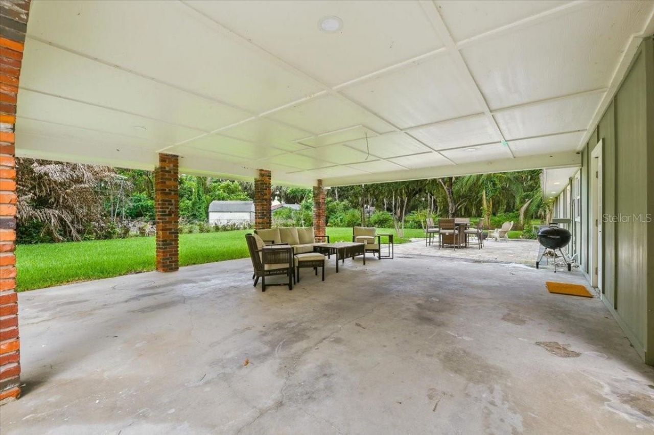 2072 Lake Ariana Boulevard , Auburndale, FL 33823 Photo