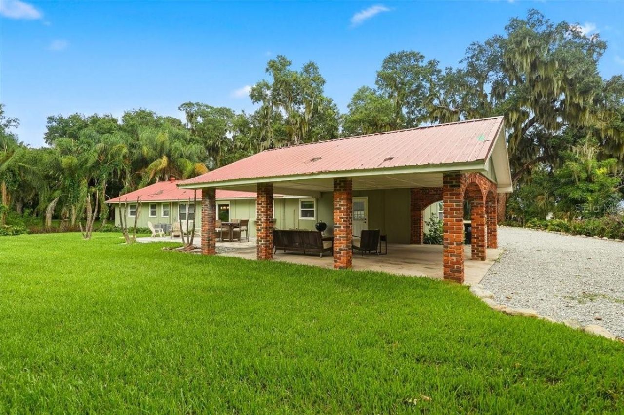 2072 Lake Ariana Boulevard , Auburndale, FL 33823 Photo