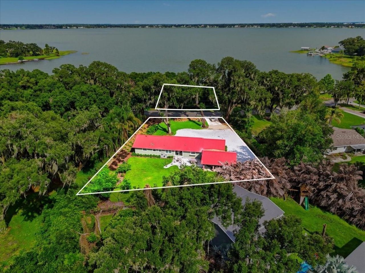 2072 Lake Ariana Boulevard , Auburndale, FL 33823 Photo