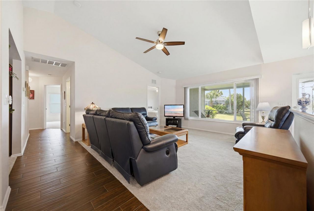 4226 Kingsfield Drive , Parrish, FL 34219 Photo