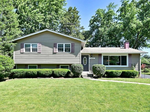 19392 W Harvard Avenue , Mundelein, IL 60060