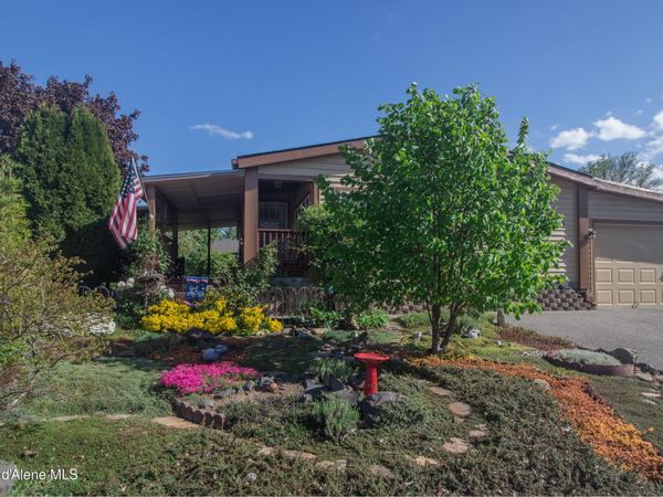 2068 W Oxford CIR, Coeur d'Alene, ID 83815